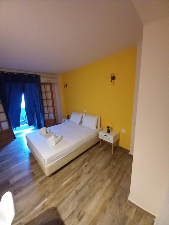 Apartment Bis